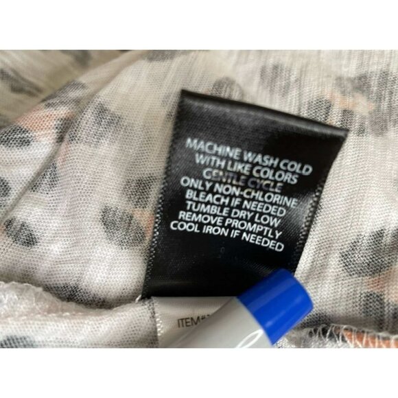 Torrid Women's T Shirt Size OO (10 M/L) (2323) - Picture 4 of 5